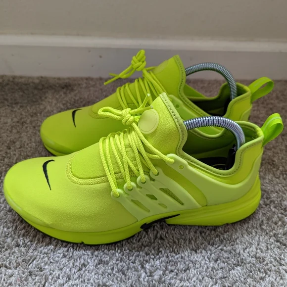 NIKE AIR PRESTO "ATOMIC GREEN" DV2228 300 WOMEN'S New without box - Picture 2 of 8